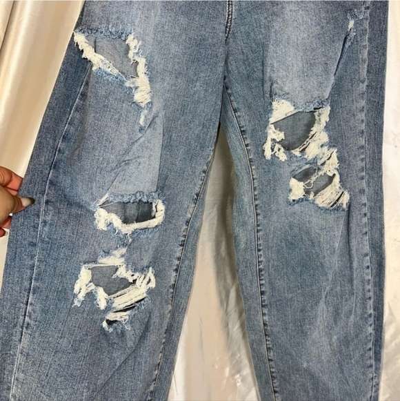 Eloquii Medium Wash Distressed Jeans, Size 18. NWT - Picture 4 of 7